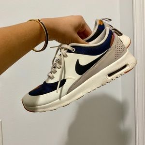 Nike shoes women